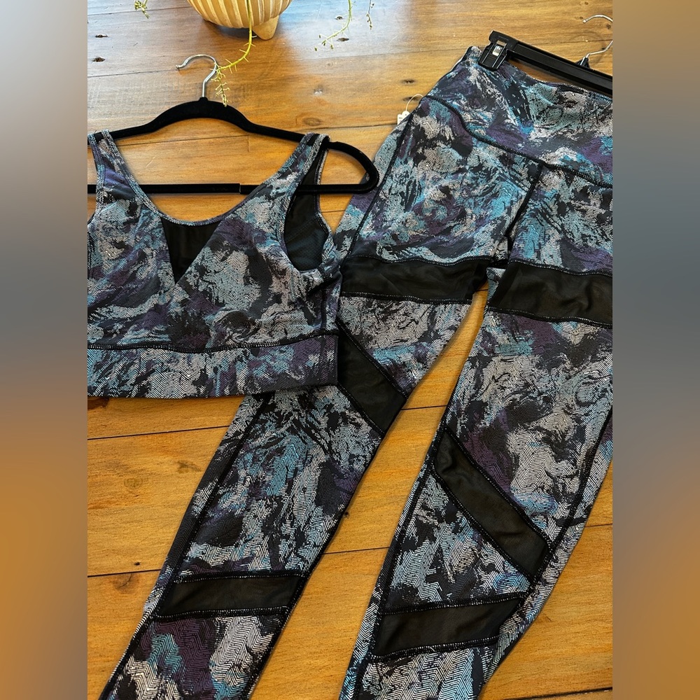 Work out set! - Picture 2 of 2